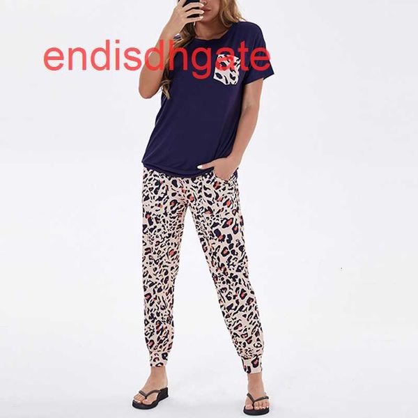 neck 2021 women's new pajamas round suit casual short sleeve shorts home wear, Black;white
neck 2021 women's new pajamas round suit casual short sleeve shorts home wear, Black;white