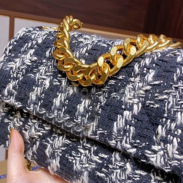 2021 new cc letter luxury designer fashion weaving flap crossbody bag handbags wool bags chain channel women shoulder bags
2021 new cc letter luxury designer fashion weaving flap crossbody bag handbags wool bags chain channel women shoulder bags