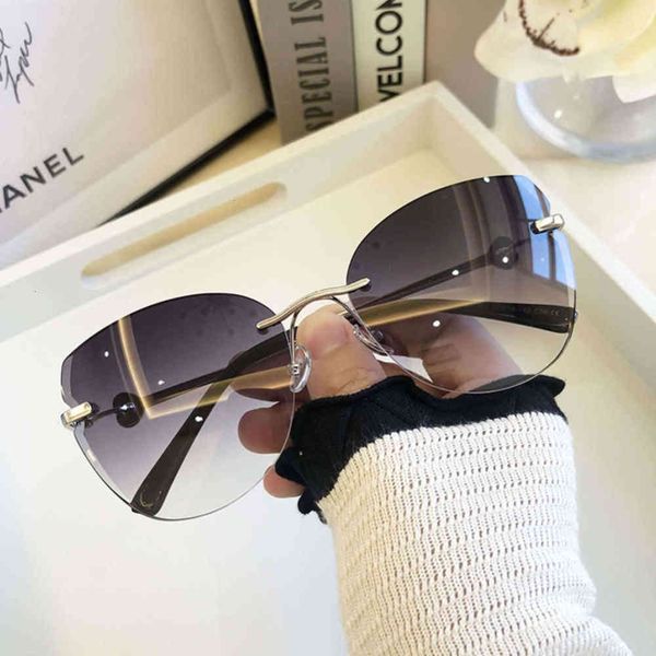 new women oversized cat eye glasses 2021 gradient brown pink random sunglasses for female poison brand designer uv400, Black
new women oversized cat eye glasses 2021 gradient brown pink random sunglasses for female poison brand designer uv400, Black