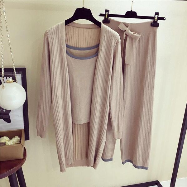 women's tracksuits spring 2021 runway 3 pcs knit sets ladies slim knitted cardigan +sling line + wide leg pants suit three piece suits, Gray
women's tracksuits spring 2021 runway 3 pcs knit sets ladies slim knitted cardigan +sling line + wide leg pants suit three piece suits, Gray