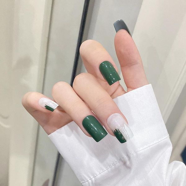 false nails 24pcs detachable green and white nail set full cover for finger decoration press on fake art extension tips, Red;gold
false nails 24pcs detachable green and white nail set full cover for finger decoration press on fake art extension tips, Red;gold