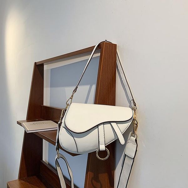 evening bags pure color pu leather wide shoulder strap designer messenger bag women's small handbag fashion casual ladies simple
evening bags pure color pu leather wide shoulder strap designer messenger bag women's small handbag fashion casual ladies simple