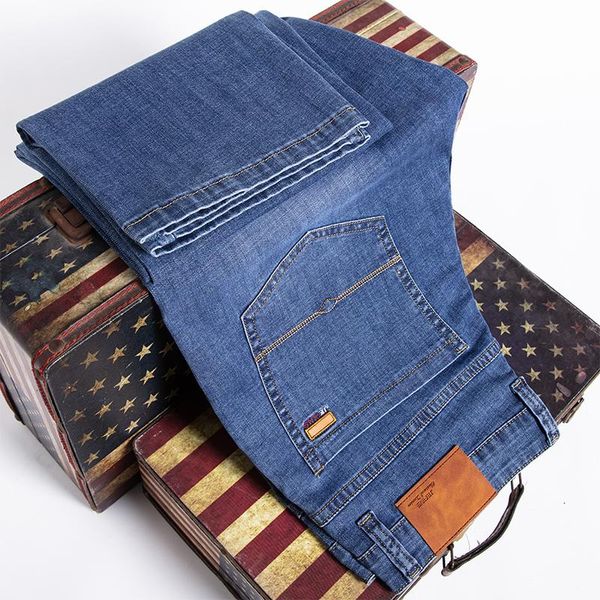 men's jeans cotton fashion straight thin light blue stretch denim baggy trousers hiphop classic men plus size 29-40 42 44 46
men's jeans cotton fashion straight thin light blue stretch denim baggy trousers hiphop classic men plus size 29-40 42 44 46