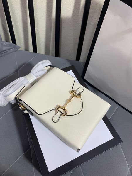 2021 fashionable and beautiful ladies famous shoulder bag leather chain messenger bag fashionable size:13Ã181, Black
2021 fashionable and beautiful ladies famous shoulder bag leather chain messenger bag fashionable size:13Ã181, Black