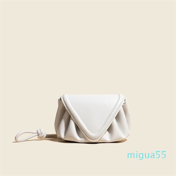 triangle cowhide flap single shoulder armpit hand lifting drawstring fold cloud bag
triangle cowhide flap single shoulder armpit hand lifting drawstring fold cloud bag