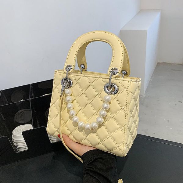 evening bags luxury designer handbag summer senior sense hand bag 2021 fashion pearl web celebrity western shoulder cross-body
evening bags luxury designer handbag summer senior sense hand bag 2021 fashion pearl web celebrity western shoulder cross-body