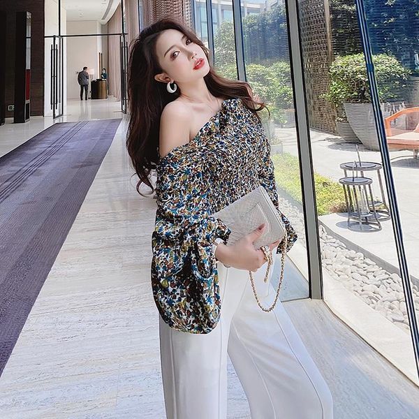 women's pants & capris hepburn style shirt female 2021 summer temperament ladies floral loose drape wide-leg two-piece suit, Black;white
women's pants & capris hepburn style shirt female 2021 summer temperament ladies floral loose drape wide-leg two-piece suit, Black;white