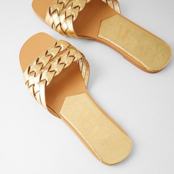 2021 new golden summer wave women slipers soft falt heel outdoor beach casuals slides woman confortable sandals flip flops muter, Black
2021 new golden summer wave women slipers soft falt heel outdoor beach casuals slides woman confortable sandals flip flops muter, Black