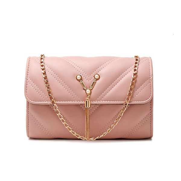 fashion guangzhou korean fashion tassel temperament women's portable messenger bag
fashion guangzhou korean fashion tassel temperament women's portable messenger bag