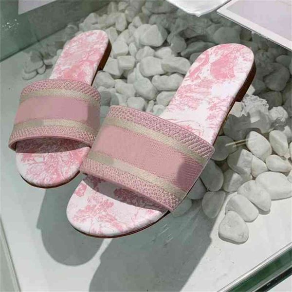 70% off wholesale flip-flops shoes classic letter embroidered beach slippers multicolor fashion ladies sandals, Black
70% off wholesale flip-flops shoes classic letter embroidered beach slippers multicolor fashion ladies sandals, Black