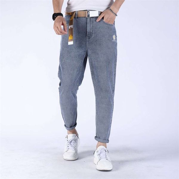 spring and summer thin small daisy embroidery jeans long pants men's trend versatile loose harlan casual handsome, Blue
spring and summer thin small daisy embroidery jeans long pants men's trend versatile loose harlan casual handsome, Blue