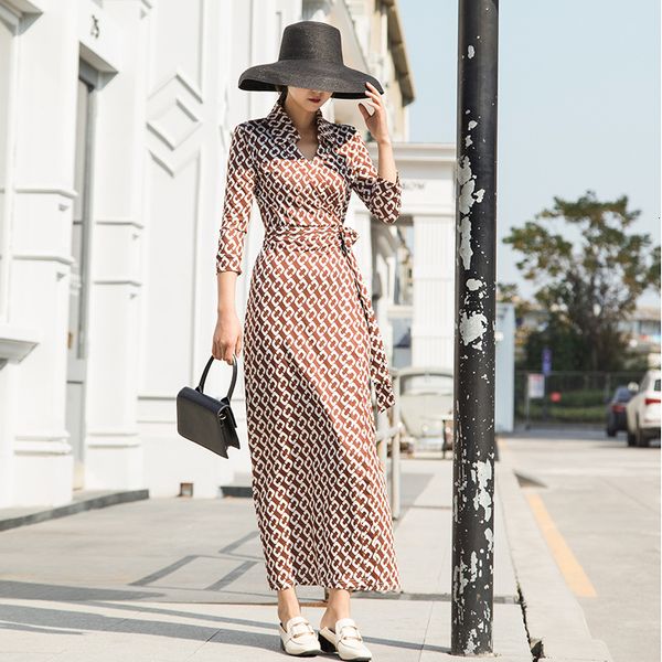 dress xshm long temperament dark red chain printed knitted wrap skirt slim lady waist, White;black
dress xshm long temperament dark red chain printed knitted wrap skirt slim lady waist, White;black