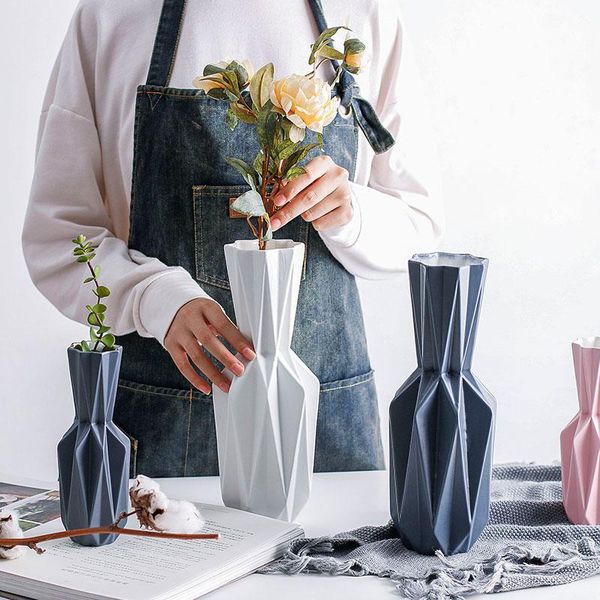 vases origami ceramic tableflowerpot vase home decoration nordic style modern flower household decor
vases origami ceramic tableflowerpot vase home decoration nordic style modern flower household decor