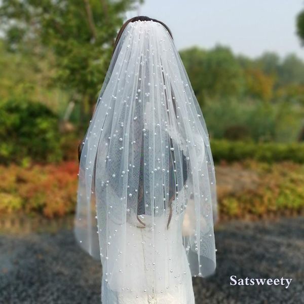 bridal veils elegant woman pearls 1 layers with comb ivory/white veil for cut edge tulle wedding, Black
bridal veils elegant woman pearls 1 layers with comb ivory/white veil for cut edge tulle wedding, Black