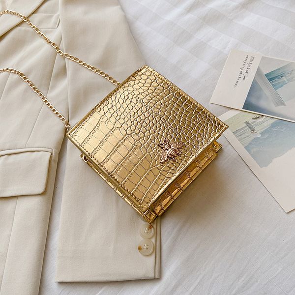 evening bag 2021 japanese and korean trend pu pattern metal bright face small square chain strip leisure single shoulder diagonal
evening bag 2021 japanese and korean trend pu pattern metal bright face small square chain strip leisure single shoulder diagonal
