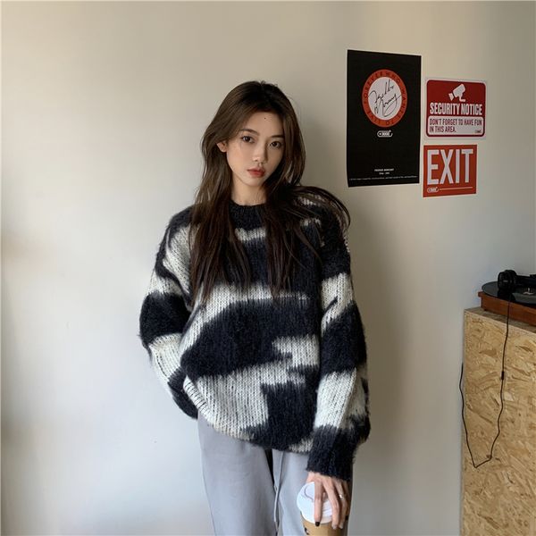 2021 autumn and winter new style retro tie-dye long-sleeved round neck loose wild thin knit sweater women 44b3, White;black
2021 autumn and winter new style retro tie-dye long-sleeved round neck loose wild thin knit sweater women 44b3, White;black