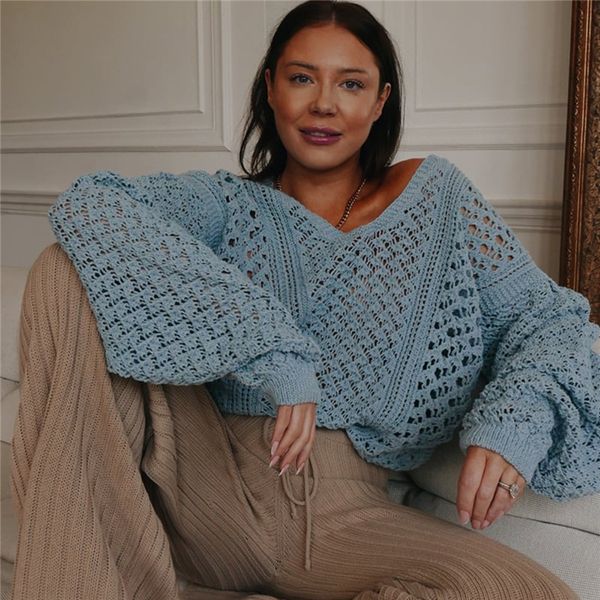 2021 new autumn clothes women's blouses hollow trend out simplicity garb loose little knitting blouse taxu, White;black
2021 new autumn clothes women's blouses hollow trend out simplicity garb loose little knitting blouse taxu, White;black