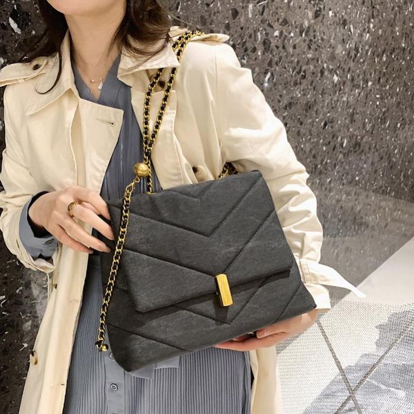 cross body diamond grain crossbody bags for women 2021 winter trend brand shoulder bag lady handbags female trending chain hand tassel
cross body diamond grain crossbody bags for women 2021 winter trend brand shoulder bag lady handbags female trending chain hand tassel