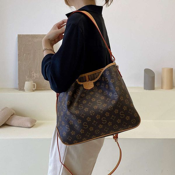 designer handbags shoulder bags medieval underarms large capacity texture shopping diagonal ladies tote pochette
designer handbags shoulder bags medieval underarms large capacity texture shopping diagonal ladies tote pochette