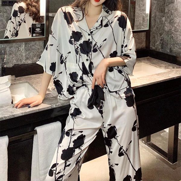 women's sleepwear 2021 summer pajamas short-sleeve trousers ice silk fashion loose casual home service suits can wear outside, Black;red
women's sleepwear 2021 summer pajamas short-sleeve trousers ice silk fashion loose casual home service suits can wear outside, Black;red