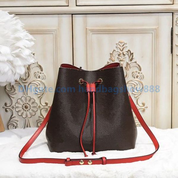 luxury handbags designer shoulder bags luxury handbags crossbody bag handbag high-capacity fashion brand high-quality leather 5 different co
luxury handbags designer shoulder bags luxury handbags crossbody bag handbag high-capacity fashion brand high-quality leather 5 different co