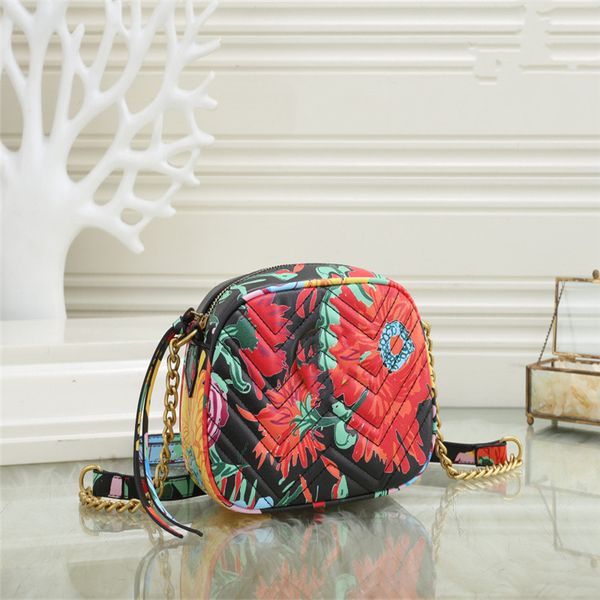 fashion designers g women shoulder bag pu leather gold chain crossbody messenger flower embroidery female camera handbags
fashion designers g women shoulder bag pu leather gold chain crossbody messenger flower embroidery female camera handbags