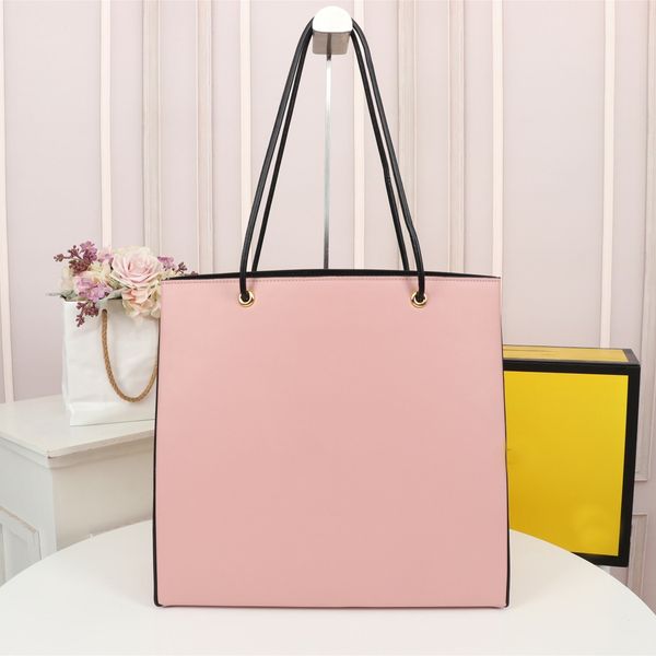 2021 classic simple shopping bag designer fashion leisure hard leather giftbag
2021 classic simple shopping bag designer fashion leisure hard leather giftbag