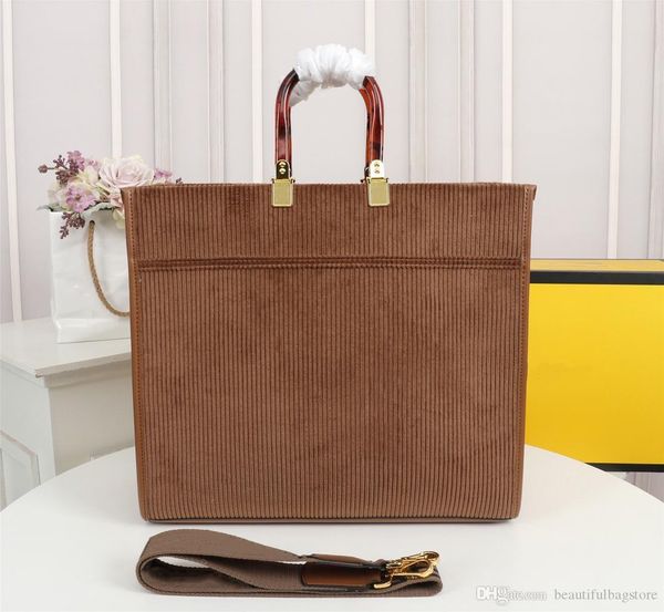 2021 luxury designer velvet tote bag large capacity multicolor handbag 
2021 luxury designer velvet tote bag large capacity multicolor handbag