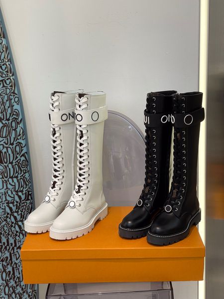 2021 winter women's low heel boots knee length warm leather material letter design side zipper size 35-41, Black
2021 winter women's low heel boots knee length warm leather material letter design side zipper size 35-41, Black