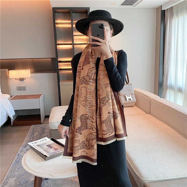 autumn winter imitation cashmere scarf women's literature and art mori printing warm double-sided thickened air conditioning shawl, Blue;gray
autumn winter imitation cashmere scarf women's literature and art mori printing warm double-sided thickened air conditioning shawl, Blue;gray