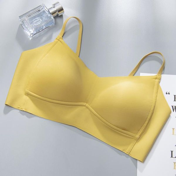 bras women wirebreathable bra solid color female soft skin-friendly sleeping brassiere, Red;black
bras women wirebreathable bra solid color female soft skin-friendly sleeping brassiere, Red;black