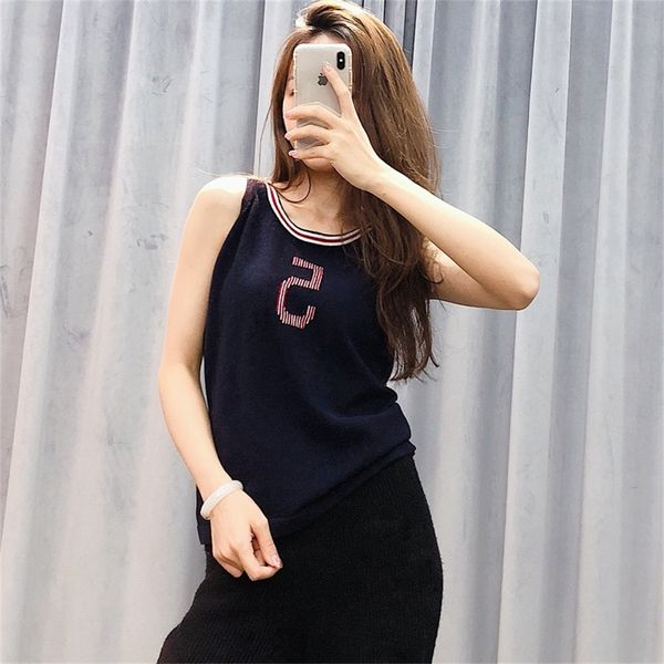 knitted vest suspender women's sports fashion contrast stripe u-neck digital 5 printed sleeveless wool i, White;black
knitted vest suspender women's sports fashion contrast stripe u-neck digital 5 printed sleeveless wool i, White;black