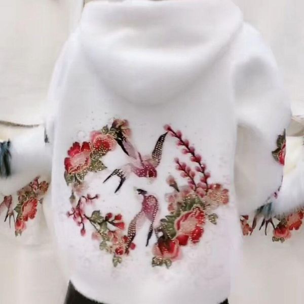 2021 new women autumn winter imitation water veet hood mujer embroidery floral thick jacket cardigans coat knit outerwear a1767izw, White;black
2021 new women autumn winter imitation water veet hood mujer embroidery floral thick jacket cardigans coat knit outerwear a1767izw, White;black