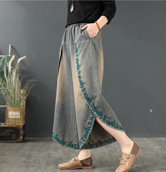 female casual ankle-length wide leg cowboy pants tide spring denim jeans women vintage washed embroidery furcal, Blue
female casual ankle-length wide leg cowboy pants tide spring denim jeans women vintage washed embroidery furcal, Blue