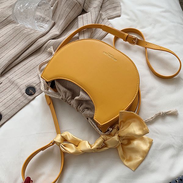 niche design messenger bag 2021 new fashionable half-moon bag female shoulder bag underarm dual-use width 22.5cm
niche design messenger bag 2021 new fashionable half-moon bag female shoulder bag underarm dual-use width 22.5cm