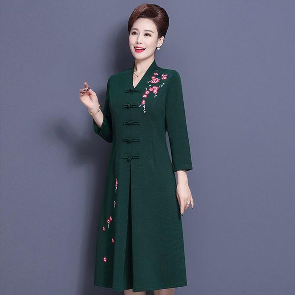casual dresses spring vintage floral long sleeve dress women solid color embroidery v-neck a-line fashion elegant large size, Black;gray
casual dresses spring vintage floral long sleeve dress women solid color embroidery v-neck a-line fashion elegant large size, Black;gray