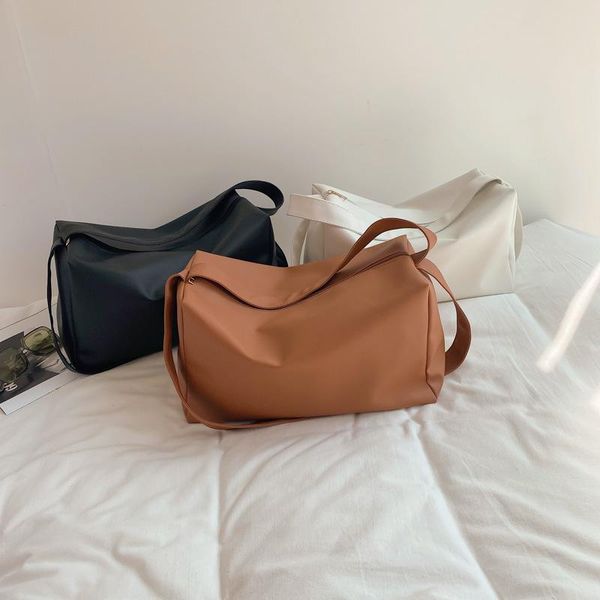 evening bags large capacity women casual tote bag leather messenger lady retro shoulder fashion shopping girls daily purse
evening bags large capacity women casual tote bag leather messenger lady retro shoulder fashion shopping girls daily purse