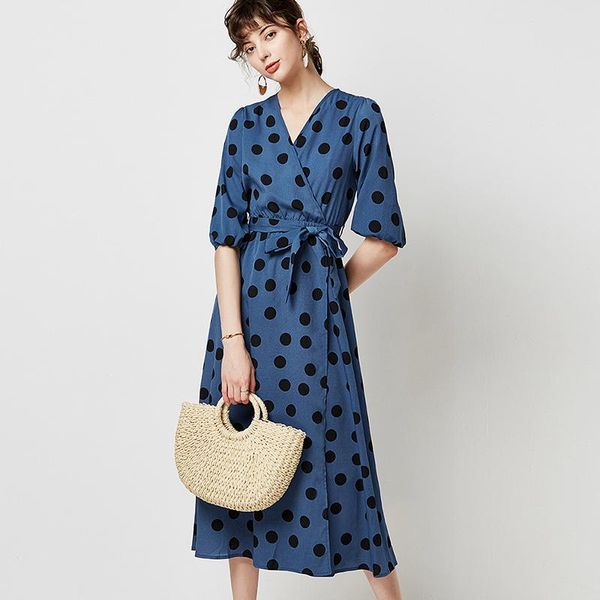 party dresses women's elegant a line long dress 2021 autumn vintage polka dot v-neck lantern sleeve midi casual robe femme, White;black
party dresses women's elegant a line long dress 2021 autumn vintage polka dot v-neck lantern sleeve midi casual robe femme, White;black