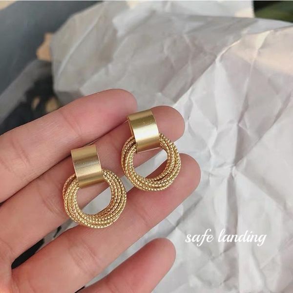 stud 2021 retro metallic gold multiple small circle pendant earrings for woman jewelry fashion wedding party, Golden;silver
stud 2021 retro metallic gold multiple small circle pendant earrings for woman jewelry fashion wedding party, Golden;silver