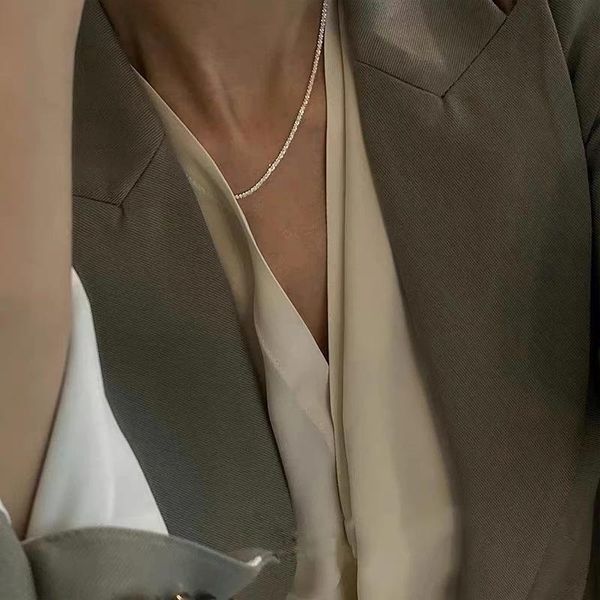 chains 2021 trend simple silver color choker necklace for women elegant clavicle chain casual jewelry collier femme wholesale
chains 2021 trend simple silver color choker necklace for women elegant clavicle chain casual jewelry collier femme wholesale
