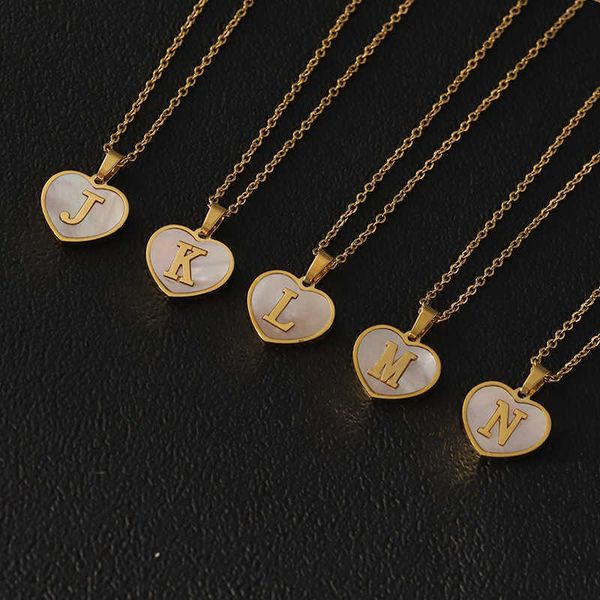 18k gold clavicle chain stainless steel heart-shaped white oyster pendant 26 letter titanium necklace accessories, Silver 
18k gold clavicle chain stainless steel heart-shaped white oyster pendant 26 letter titanium necklace accessories, Silver
