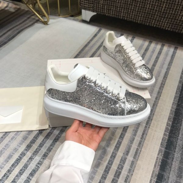 women and men's shoes designer luxury brand flat sneaker couples contracted unique design and dust bag, Red;white
women and men's shoes designer luxury brand flat sneaker couples contracted unique design and dust bag, Red;white