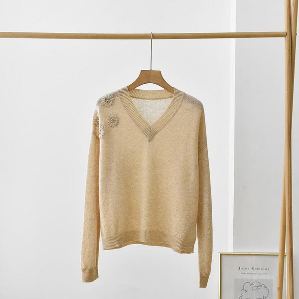 women's sweaters masigoch hand crochet flower 100% cashmere knitted sweater v neckling long sleeve soft chic pullovers, White;black
women's sweaters masigoch hand crochet flower 100% cashmere knitted sweater v neckling long sleeve soft chic pullovers, White;black
