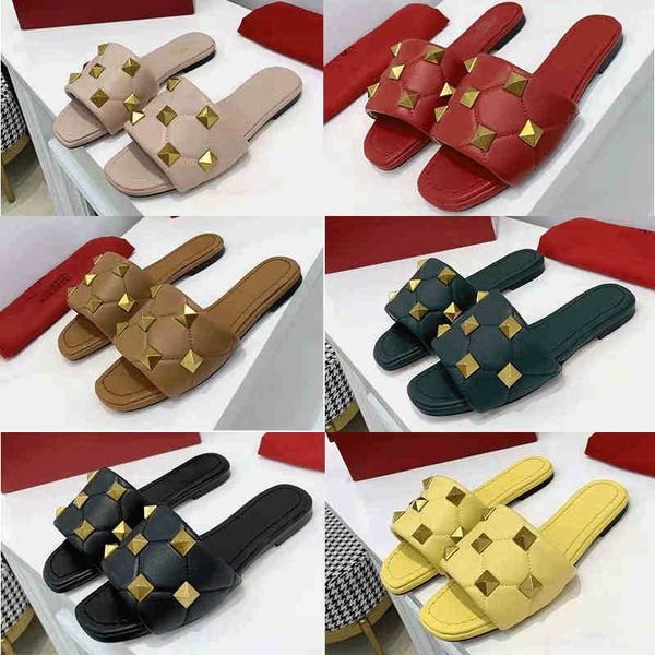 2021 classics women leather rivet slippers designer flat sandals ladies fashion non-slip luxury rubber shoes comfortable soft, Black
2021 classics women leather rivet slippers designer flat sandals ladies fashion non-slip luxury rubber shoes comfortable soft, Black