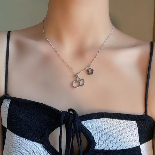 chains bilandi fashion jewelry cherry flower metal pendant necklace design silvery plating chain for girl party gift, Silver
chains bilandi fashion jewelry cherry flower metal pendant necklace design silvery plating chain for girl party gift, Silver