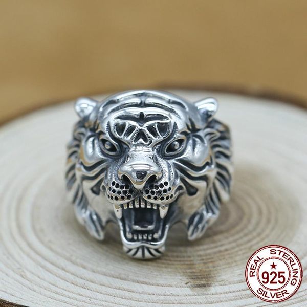 cluster rings 100% s925 sterling silver men's ring personality fashion classic retro jewelry tiger shape to send a gift of love 2021, Golden;silver
cluster rings 100% s925 sterling silver men's ring personality fashion classic retro jewelry tiger shape to send a gift of love 2021, Golden;silver