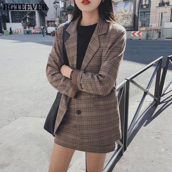two piece dress 2021 retro plaid blazer sets single-breasted jacket & pencil skirt vintage 2 pieces suits female office ladies suit, White
two piece dress 2021 retro plaid blazer sets single-breasted jacket & pencil skirt vintage 2 pieces suits female office ladies suit, White