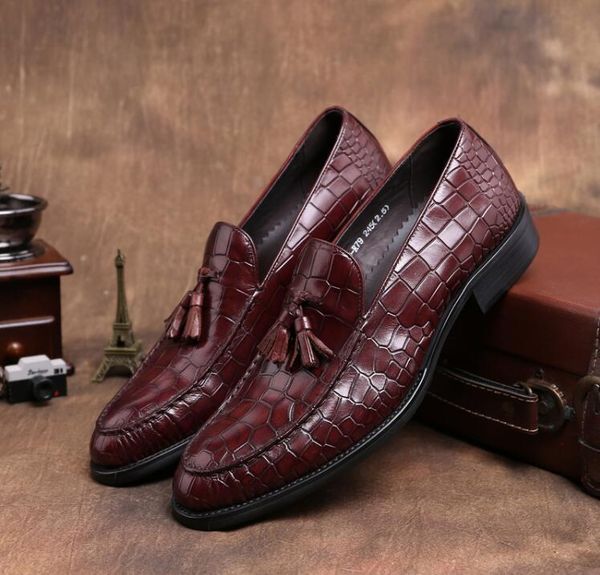 dress shoes slip-on pointed toes men's diamond-type lattice tassels male loafers imitate genuine leather men oxford, Black
dress shoes slip-on pointed toes men's diamond-type lattice tassels male loafers imitate genuine leather men oxford, Black