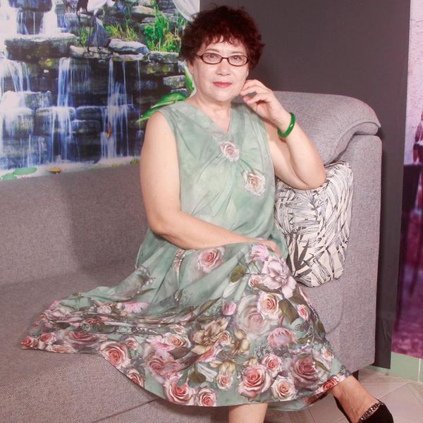 casual dresses elegant vestido party for women sleeveless 5xl 6xl 7xl pus size summer chiffon maxi dress vintage print woman h364, Black;gray
casual dresses elegant vestido party for women sleeveless 5xl 6xl 7xl pus size summer chiffon maxi dress vintage print woman h364, Black;gray