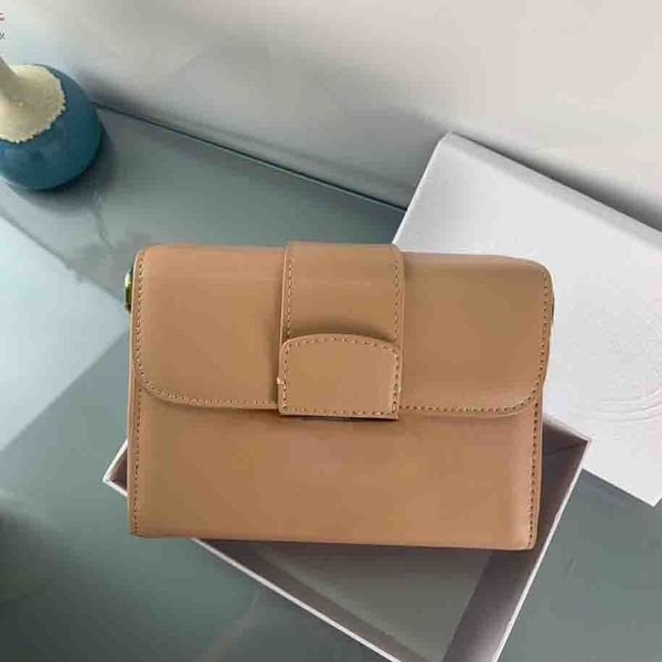 luxury designer shoulder bag cowhide crossbody canvas three-dimensional letter jacquard women's handbags
luxury designer shoulder bag cowhide crossbody canvas three-dimensional letter jacquard women's handbags
